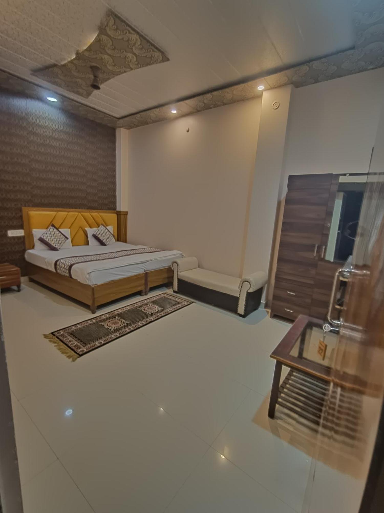 Hotel Picasso Varanasi Prime Location Exterior foto