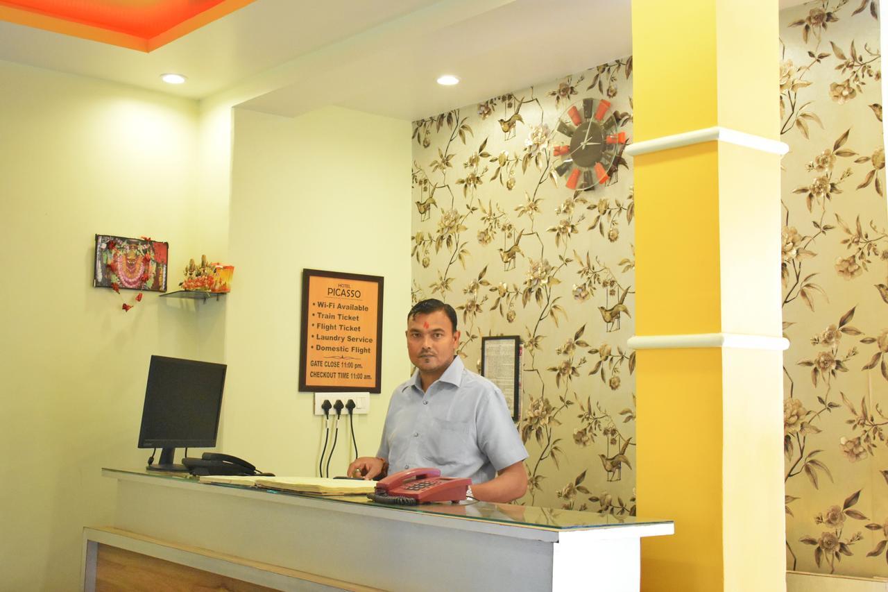 Hotel Picasso Varanasi Prime Location Exterior foto